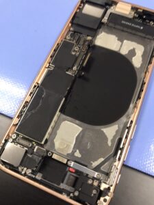 iPhone8の水没復旧